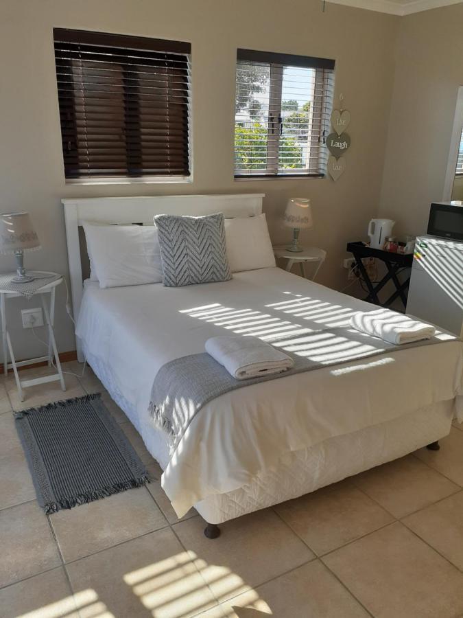 Madiolyn Apartment Jeffreys Bay Bagian luar foto