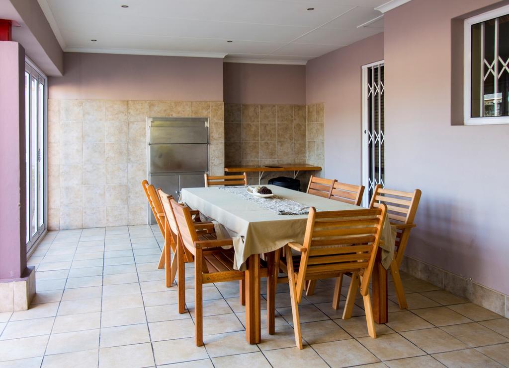 Madiolyn Apartment Jeffreys Bay Bagian luar foto