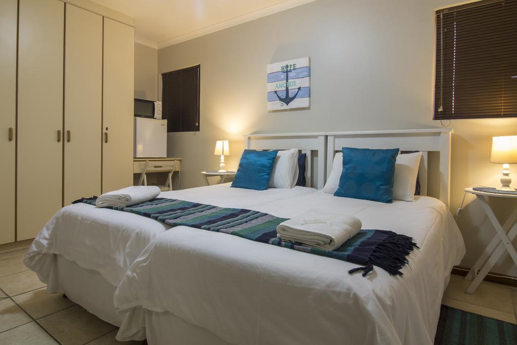 Madiolyn Apartment Jeffreys Bay Bagian luar foto