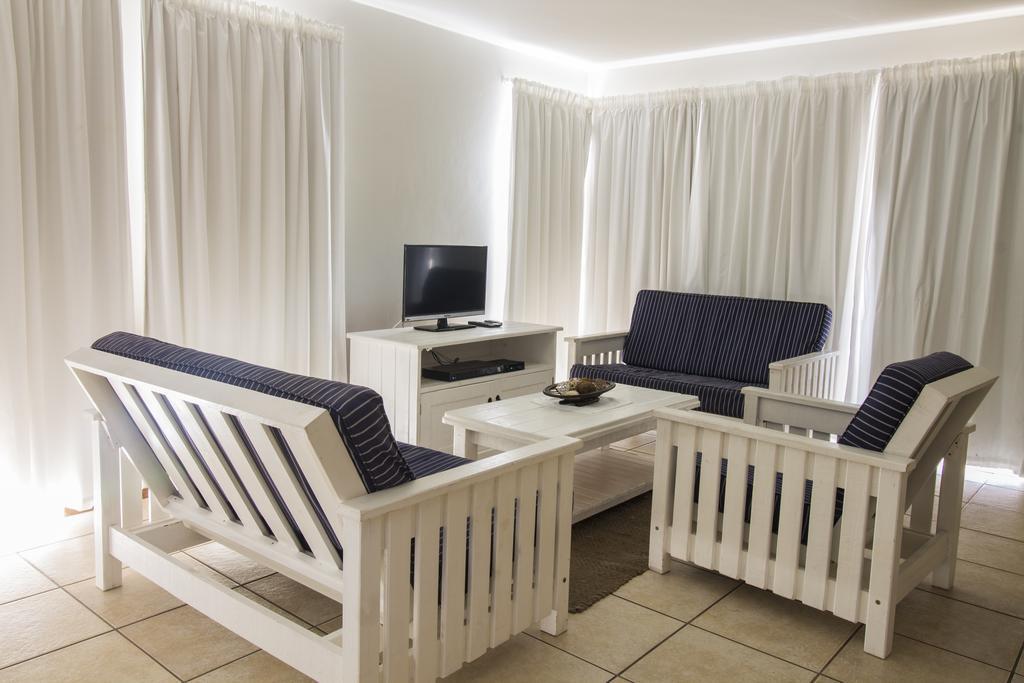 Madiolyn Apartment Jeffreys Bay Bagian luar foto