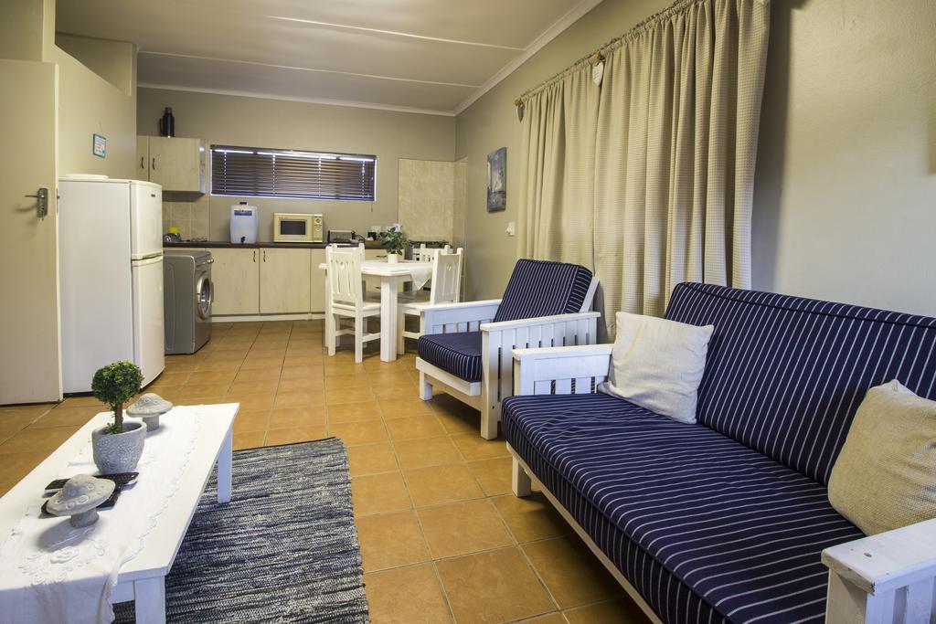 Madiolyn Apartment Jeffreys Bay Bagian luar foto