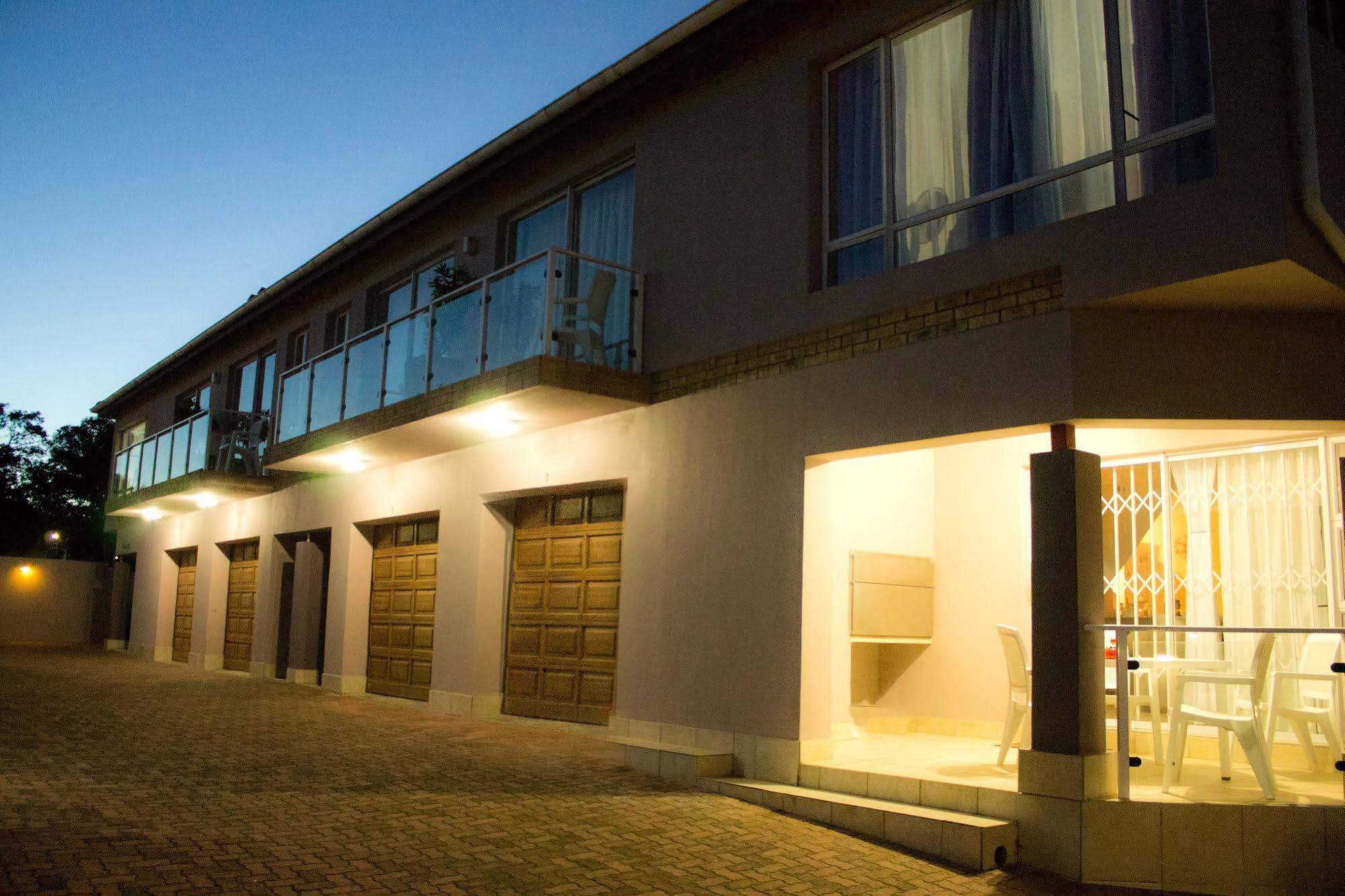 Madiolyn Apartment Jeffreys Bay Bagian luar foto