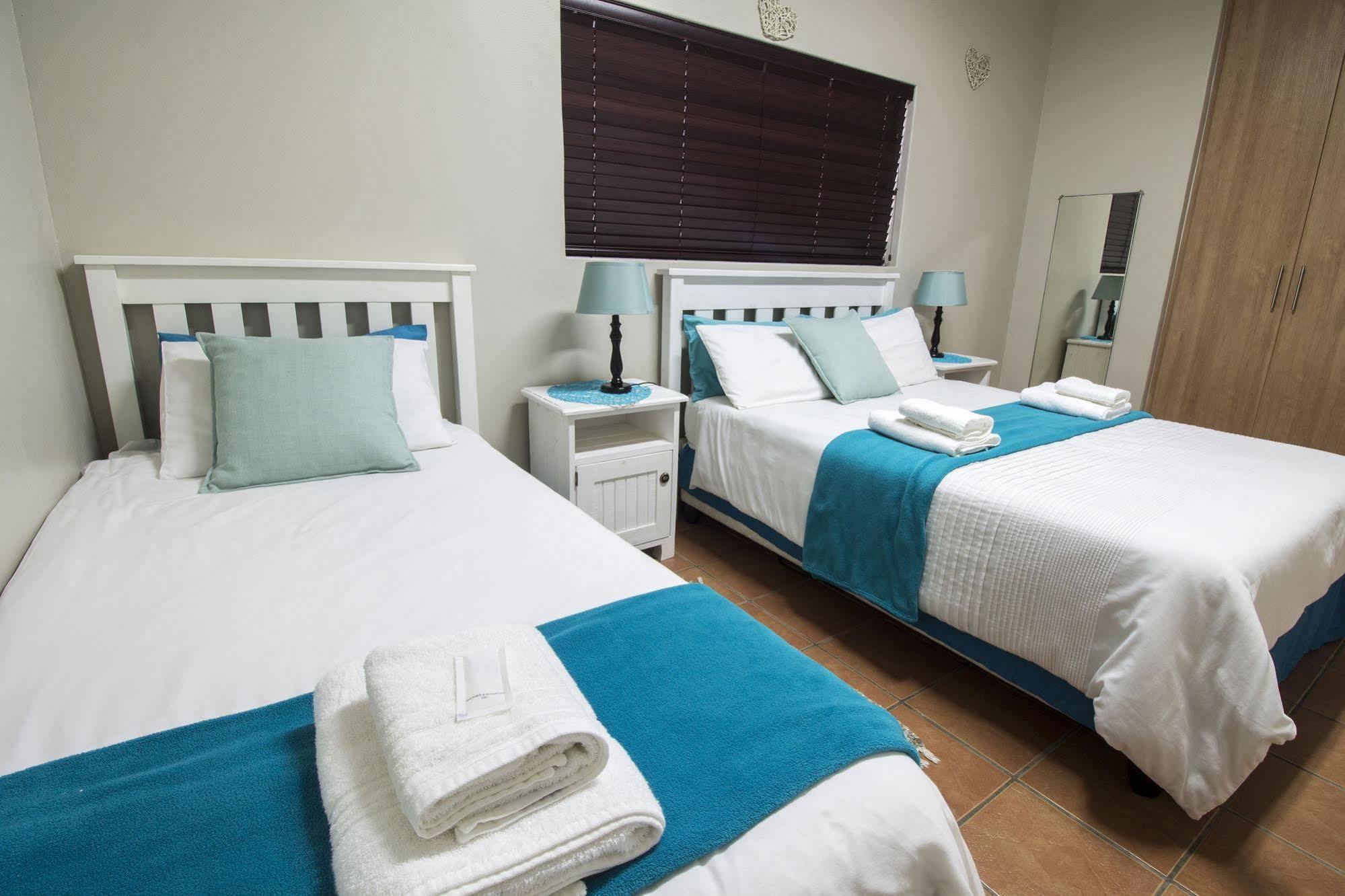 Madiolyn Apartment Jeffreys Bay Bagian luar foto