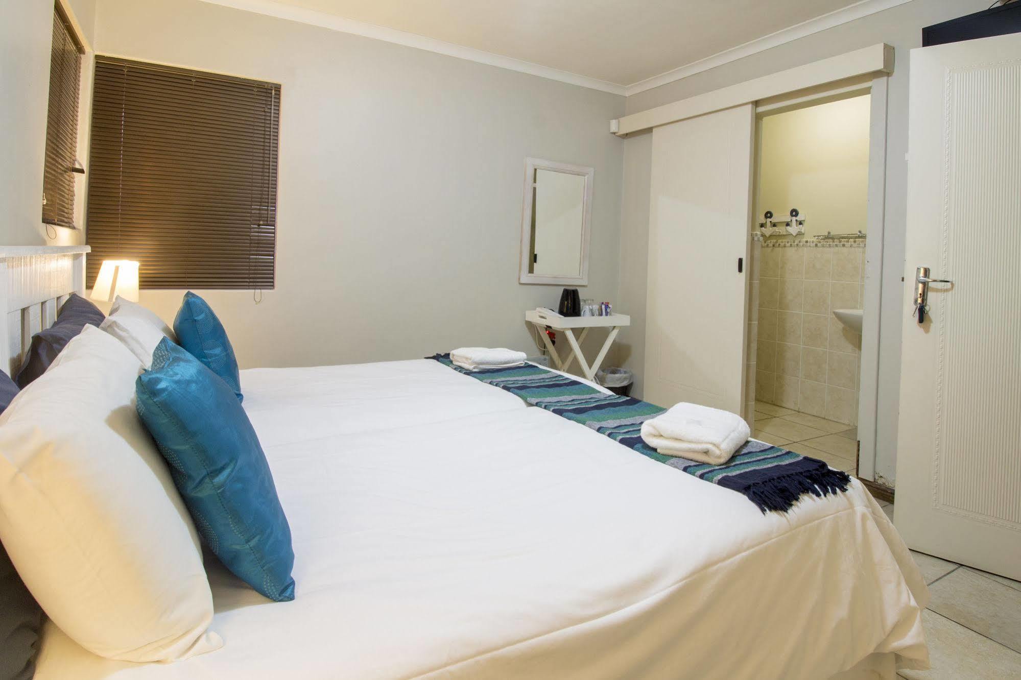 Madiolyn Apartment Jeffreys Bay Bagian luar foto